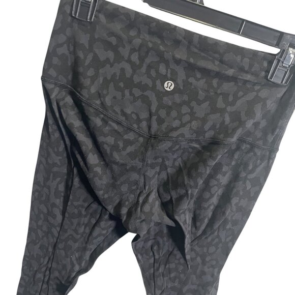 Lululemon Align Pant II 25" High-Rise Black Camo Size 8 - Picture 3 of 5